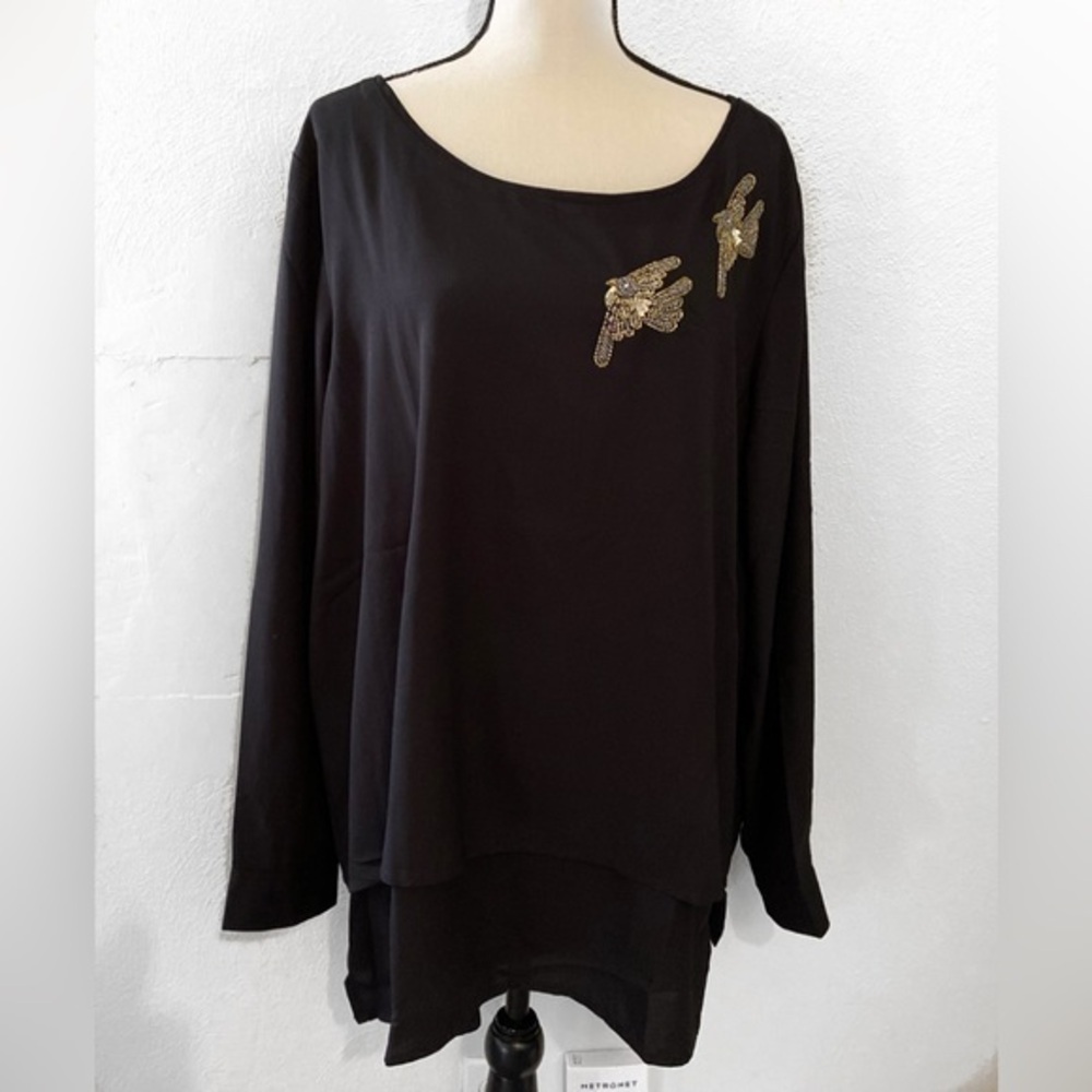 Ashro size 2X top sequine front Without tags